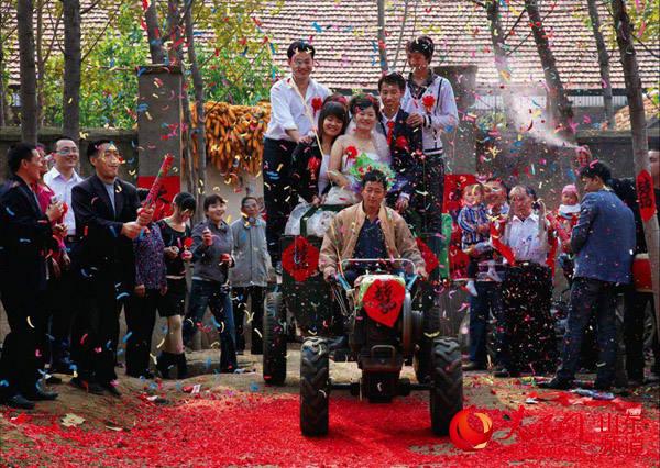 村村都有環(huán)衛(wèi)工,城里工作村里住,紅白喜事簡辦了, 遇事隨禮不超50元,不比家底比