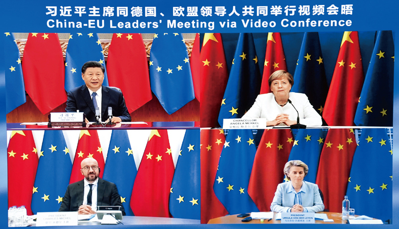 2020年9月14日晚，國家主席習(xí)近平在北京同歐盟輪值主席國德國總理默克爾、歐洲理事會主席米歇爾、歐盟委員會主席馮德萊恩共同舉行會晤，會晤以視頻方式舉行。 新華社記者 龐興雷/攝